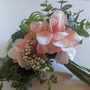 NWT Farmhouse Wedding Sm Pink Faux Floral Succulent Bouquet Gift Summer Decor